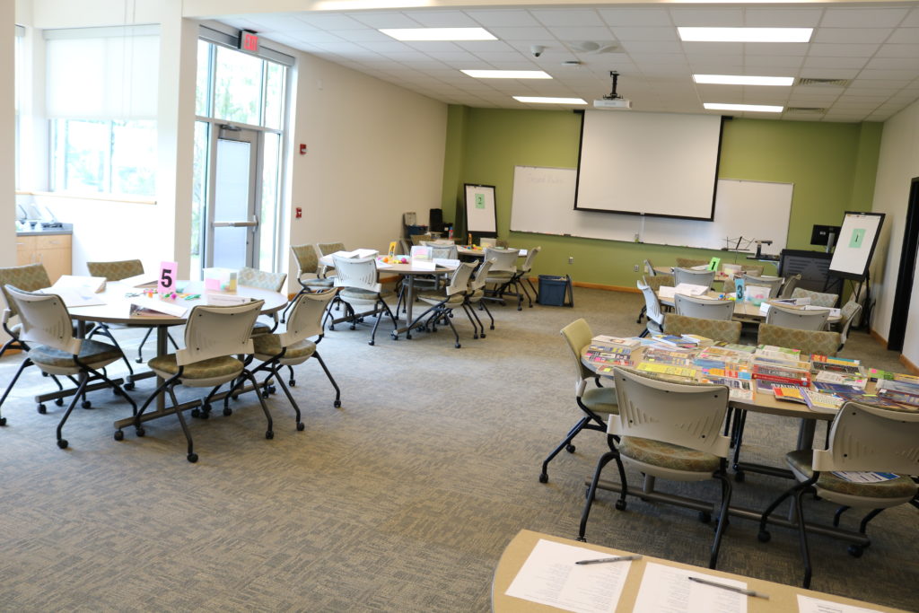 Before & after pictures of training room set up