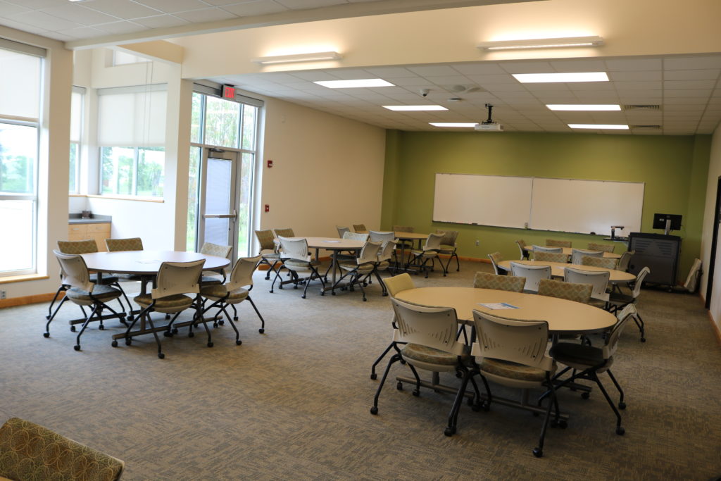 Before & after pictures of training room set up